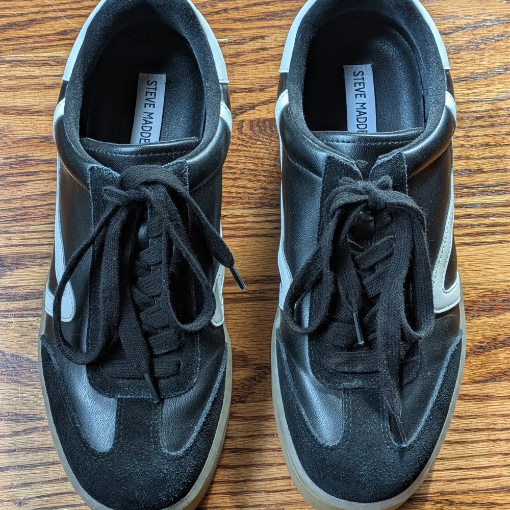 Steve Madden Black and White Women's Sneakers - Picture 2 of 7